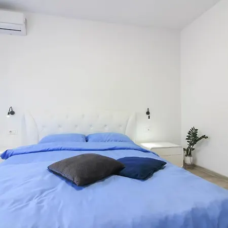 Mit Privatpool Fuer 8 Personen Ca 170 Qm In Pula, Istrien Istrische Riviera Pula