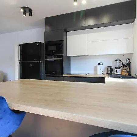 Mit Privatpool Fuer 8 Personen Ca 170 Qm In Pula, Istrien Istrische Riviera Holiday home *